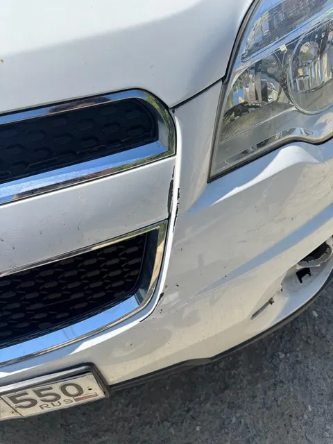 автомобиль марки CHEVROLET модель Equinox 2012 года выпуска, идентификационный номер (VIN) 2GNALBEK8D1165667. Автомобиль в залоге у ПАО «СОВКОМБАНК».