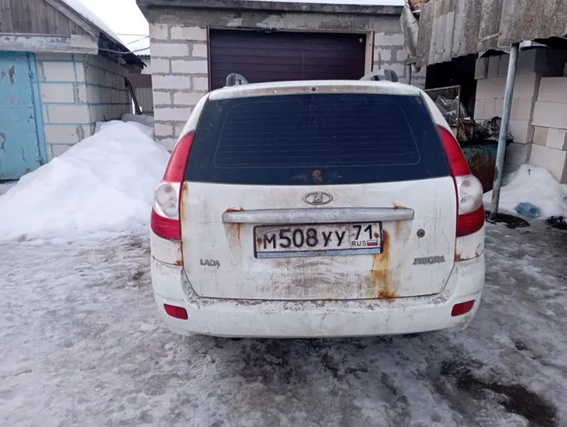 Автомобиль марки LADA модель 217130 LADA PRIORA 2013 г.в. VIN-номер XTA217130D0100773
