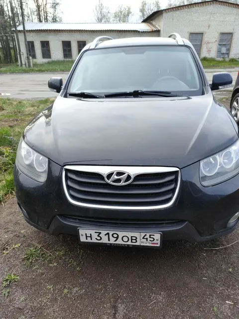 Легковой автомобиль марки HYUNDAI модель SANTA FE, 2010 года выпуска, VIN номер KMHSH81XDBU706386, цвет: черный.