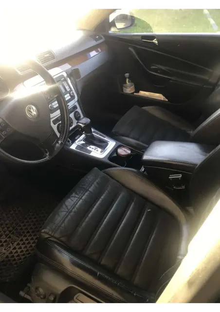 Автомобиль марки VOLKSWAGEN модель Passat 2008 г.в. VIN-номер WVWZZZ3CZ8E234023. В залоге у ПАО "Совкомбанк".