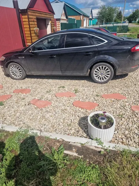 Автомобиль марки FORD модель Mondeo 2012 г.в. VIN- номер X9FDXXEEBDCG04162