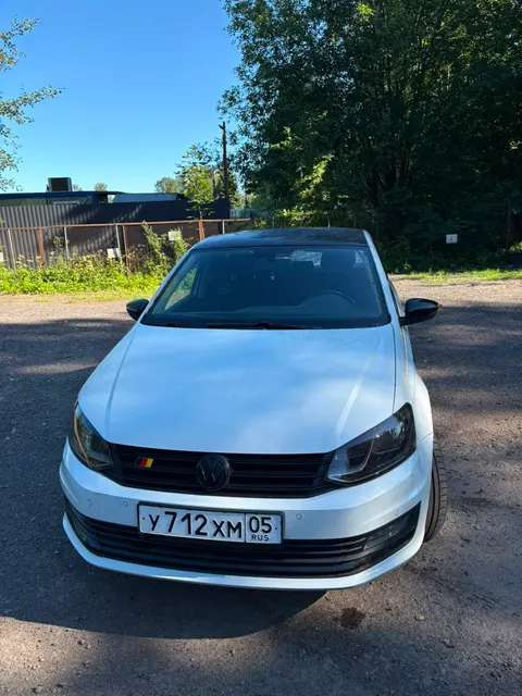 Автомобиль марки VOLKSWAGEN модель POLO 2019 г.в. VIN-номер XW8ZZZ61ZLG007271 в залоге у ПАО "Совкомбанк"