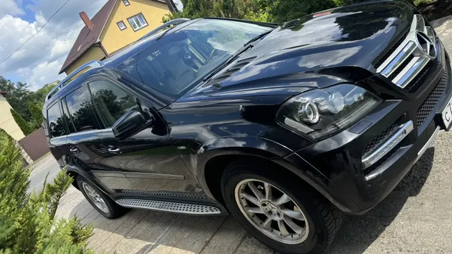 Автомобиль марки MERSEDES-BENZ GL350 модель MERSEDES-BENZ GL350 2011 г.в. VIN-номер WDC1648221A706447