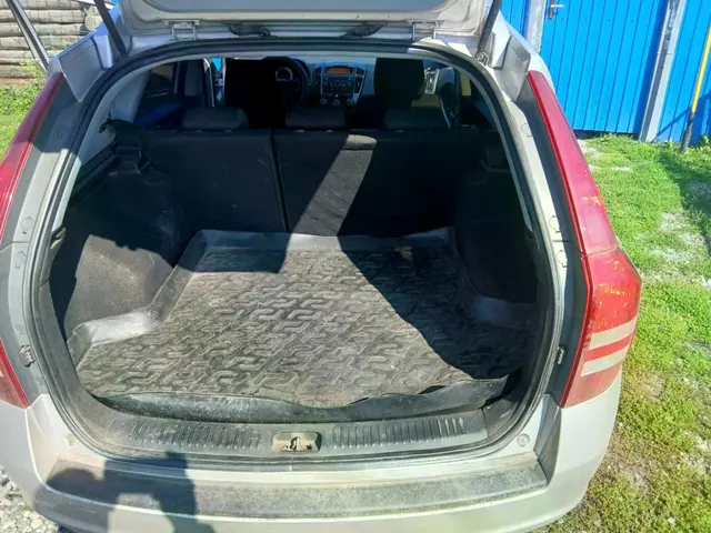 Легковой автомобиль марки: KIA модели: ED (CEE'D), год выпуска: 2009 г., идентификационный номер (VIN): XWEFF522290004453