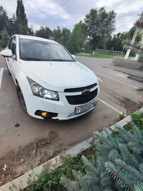 Автомобиль марки CHEVROLET модель Cruze 2011 г.в. VIN-номер XUFJA686JC3018829