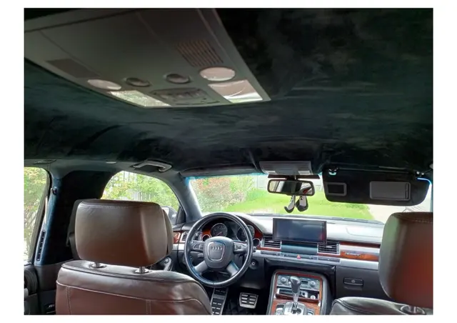 Легковой автомобиль марки: AUDI, модели: A8L, год выпуска: 2007 г., идентификационный номер (VIN): WAUZZZ4EX7N025389. В залоге у ПАО "Совокомбанк".