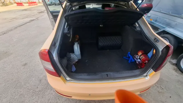 Автомобиль марки ШКОДА модель ОКТАВИЯ 2011 г.в. VIN-номер XW8CJ41Z2BK268901 (возможны скрытые дефекты).