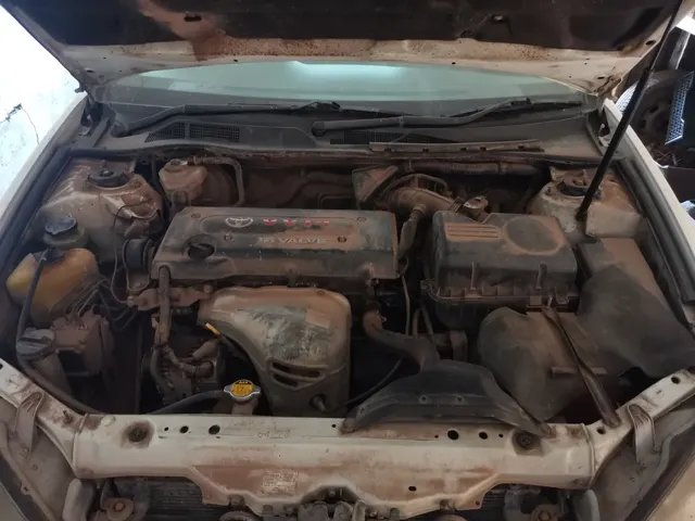 Легковой автомобиль марки: TOYOTA модель: Camry, год выпуска: 2002 г., кузов №: ACV300101556 (возможны скрытые дефекты) Имущество в залоге у ПАО «СОВКОМБАНК»