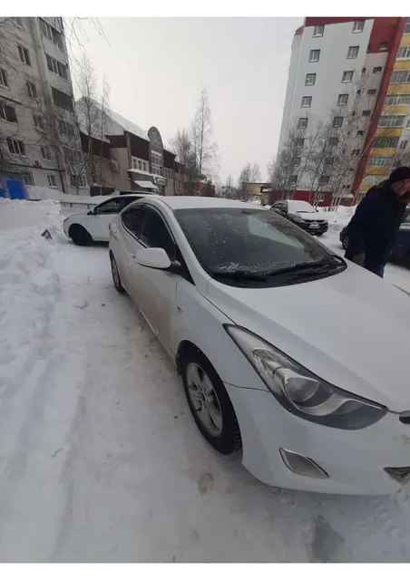 Автомобиль марки HYUNDAI Elantra, 2013 года выпуска, идентификационный номер (VIN) KMHDG41CBDU877994