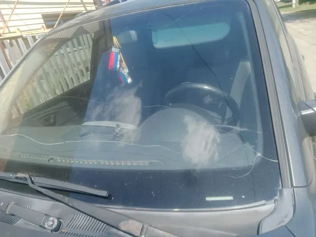 Автомобиль марки HYUNDAI, модель TUCSON, 2008 года выпуска, кузов VIN KMHJN81BP8U924082