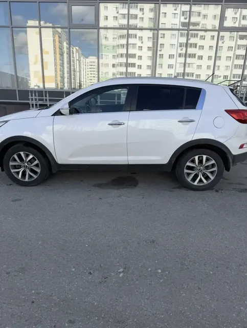 Автомобиль марки KIA модель SPORTAGE 2014 г.в. VIN-номер XWEPC81ABE0003026