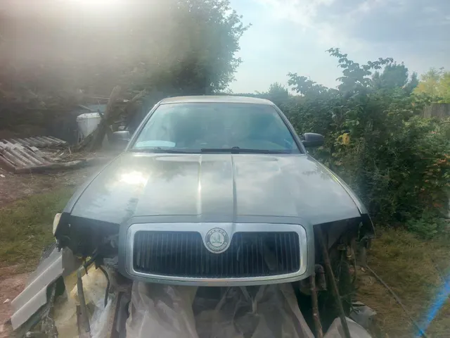 Автомобиль марки SKODA модель Superb 2002 г.в. VIN-номер TMBBT23U539023347