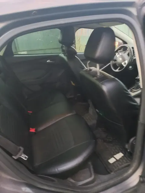 Легковой автомобиль (седан) Ford Focus, 2011 год выпуска, VIN: X9FMXXEEBMBJ21985, гос. номер: А528УН147, цвет: Серо-коричневый. Автомобиль в залоге у ПАО «Совкомбанк».