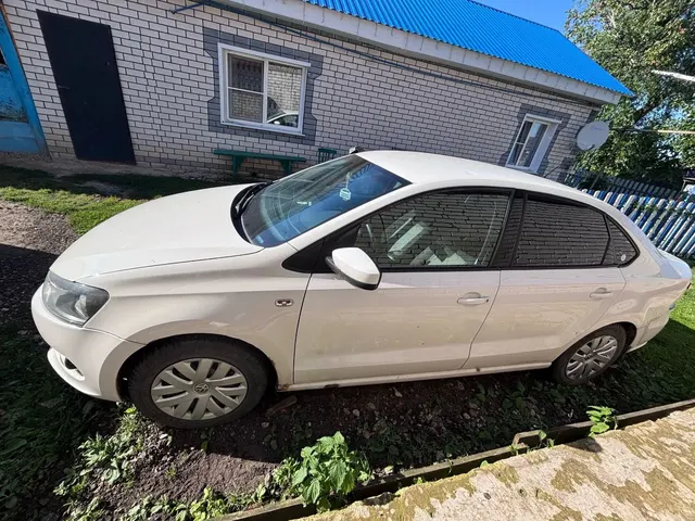 Автомобиль марки VOLKSWAGEN модель POLO 2011 г. в. VIN-номер XW8ZZZ61ZCG014483