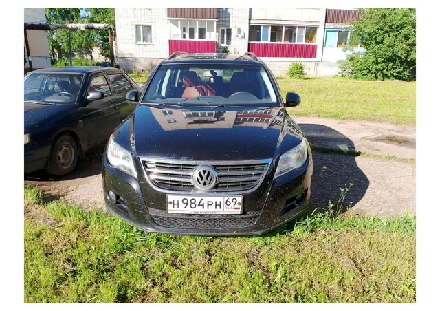 Автомобиль марки VOLKSWAGEN модель Tiguan 2008 г.в. VIN-номер XW8ZZZ5NZ8G001108