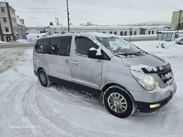 Легковой автомобиль марки: HYUNDAI модели: GRAND STAREX, год выпуска: 2010 г., идентификационный номер (VIN): KMJWA37JBAU169104