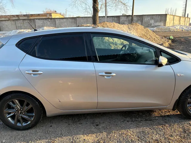 Автомобиль марки KIA модель JD (CEED) 2015 г.в.