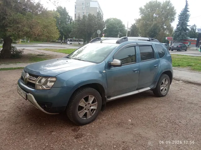 Легковой автомобиль, марки: RENAULT, модели: Duster, год выпуска: 2017 г., идентификационный номер (VIN): X7LHSRDDG58123894. В залоге у ПАО "Совкомбанк".