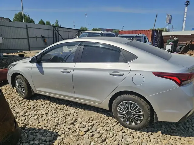 Автомобиль марки HYUNDAI модель Solaris, 2017г.в., VIN-номер Z94K241CBJR028446, является предметом залога у ПАО «Совкомбанк».