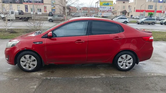 Автомобиль марки KIA модель Rio 2013 г.в. VIN-номер Z94CB41AADR106083. Имущество является предметом залога ПАО "Совкомбанк"