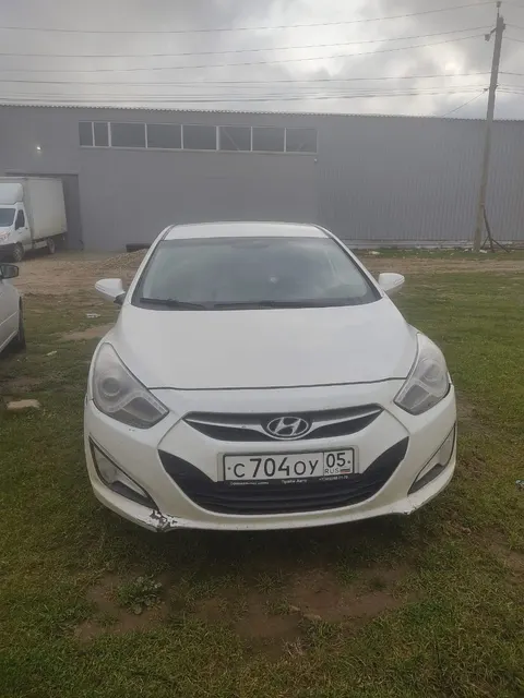 Автомобиль марки HYUNDAI модель i40 2013 г.в. VIN-номер XWELB41CBD0001615