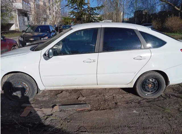 Автомобиль марки LADA модель Granta 2022 г.в. VIN-номер XTA219140P0467330