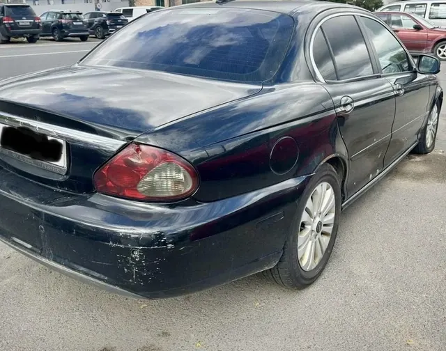 Легковой автомобиль марки: JAGUAR, модель: X-Type, год выпуска: 2009 г., кузов №: SAJAE51349BJ58923, идентификационный номер (VIN): SAJAE51349BJ58923