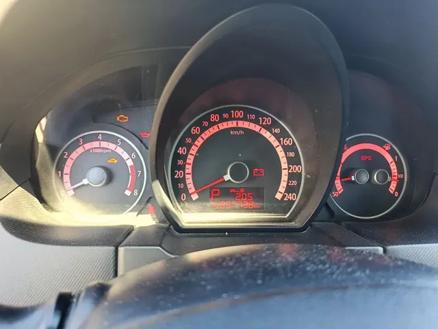 Автомобиль марки KIA модель СD (СЕЕD) 2010 г.в. VIN-номер XWEHC812BA0001416