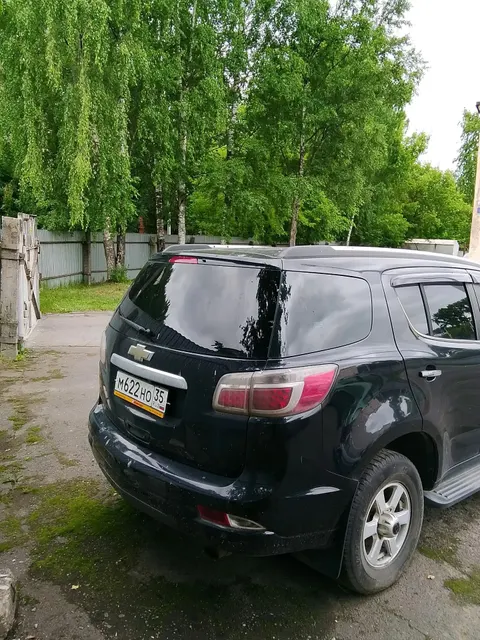 Легковой автомобиль марки: CHEVROLET, модели: Trailblazer, год выпуска: 2014 г., идентификационный номер (VIN): XUF156MH0D3002722 (находится в залоге у ПАО Совкомбанк).