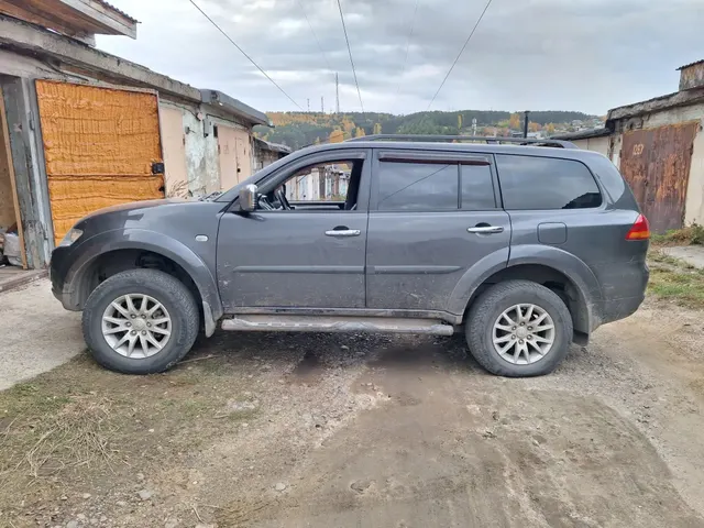 Автомобиль марки MITSUBISHI модель Pajero Sport 2011 г.в. VIN-номер MMCGYKH60BFZ03759