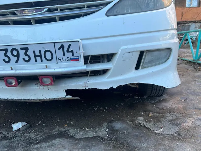 Автомобиль марки TOYOTA модель estima 2001 г.в. VIN-номер ACR300133977