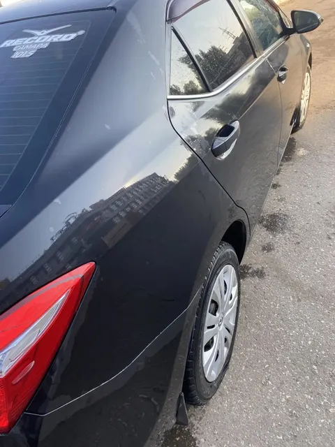 Автомобиль марки TOYOTA модель Corolla 2013 г.в. VIN-номер NMTBB3JE20R025217 (в залоге ПАО «Совкомбанк»)