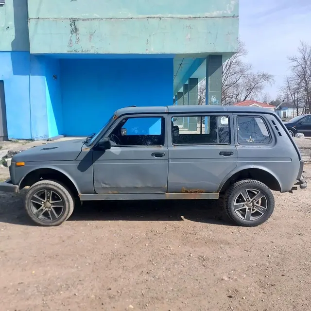 Автомобиль марки LADA 4x4, идентификационный номер (VIN) XTA213100D0149112, год выпуска: 2013