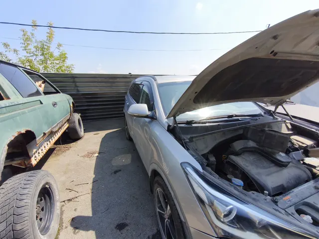 автомобиль марки Hyundai Grand Santa FE, 2017 года выпуска, идентификационный номер XWESN81XDH0000563