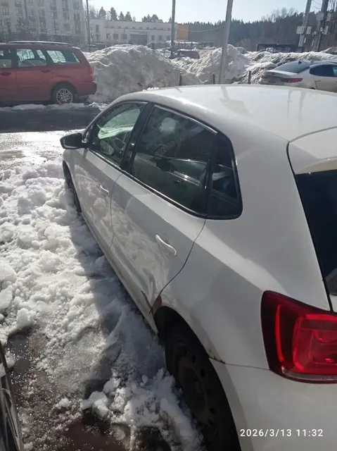 Автомобиль марки VOLKSWAGEN мо- дель Polo 2010 г.в. VIN-номер WVWZZZ6RZBY095123