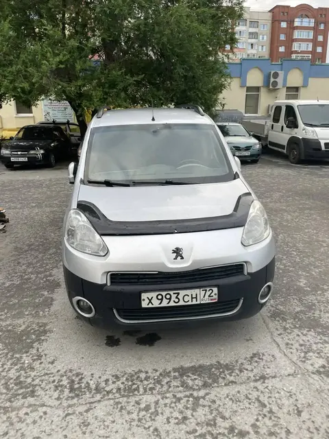 Автомобиль марки PEUGEOT модель Partner Tepee. Год выпуска: 2012. VIN-номер VF37J5FS0CJ636034.