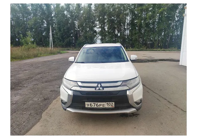 Автомобиль марки MITSUBISHI модель OUTLANDER 2017 г.в. VIN-номер Z8TXTGF2WHM021898