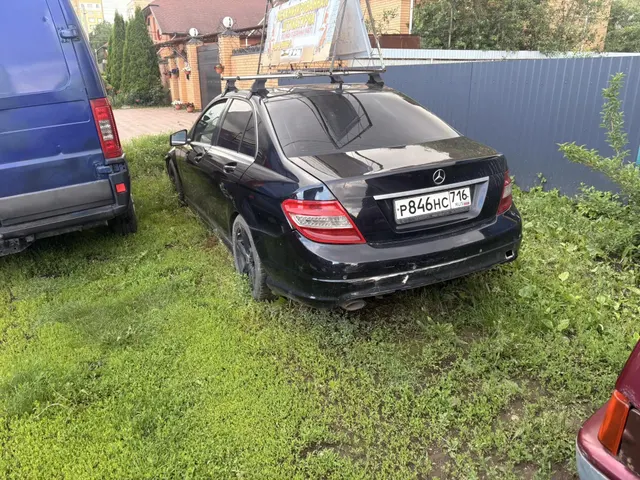 Автомобиль марки МЕРСЕДЕС-БЕНЦ модель С250 СGI 2009 г.в. VIN-номер WDD2040471F437889