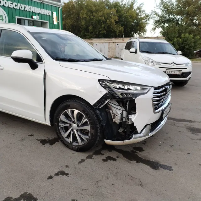 Автомобиль марки HAVAL модель JOLION 2023 г.в. VIN-номер LGWEE4A51PK667092