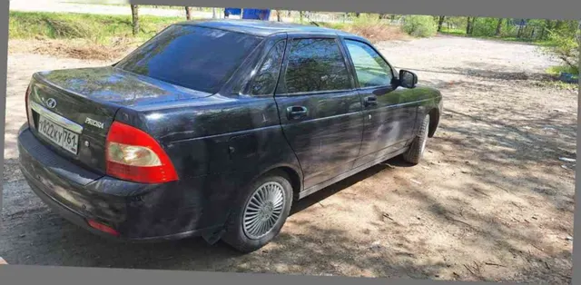 Легковой автомобиль марки: LADA, модель: 217030 LADA Priora, год выпуска: 2009 г., идентификационный номер (VIN): XTA21703090183530. Является предметом залога ПАО Совкомбанк