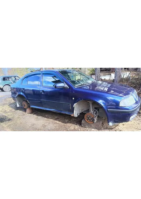 Легковой автомобиль марки: SKODA, модели: OCTAVIA TOUR, год выпуска: 2008 г., идентификационный номер (VIN): XW8DX41U88K014285. Залоговое имущество ПАО «Совкомбанк».