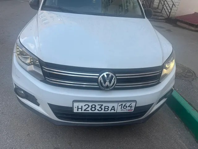 Автомобиль марки VOLKSWAGEN модель Tiguan 2016 г.в. VIN-номер XW8ZZZ5NZHG101958
