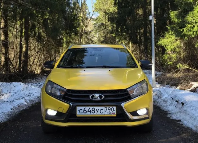 Автомобиль марки LADA модель VESTA 2020 г.в. VIN-номер XTAGFK110LY449957