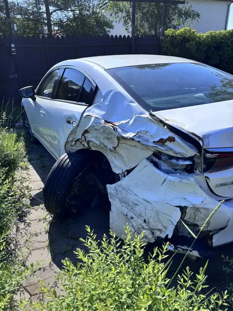 Легковой автомобиль марки: MAZDA, модели: 6, год выпуска: 2018 г., кузов №: JMZGJ523801546105, идентификационный номер (VIN): RUMGJ523802006429, в залоге у ПАО «Совкомбанк»