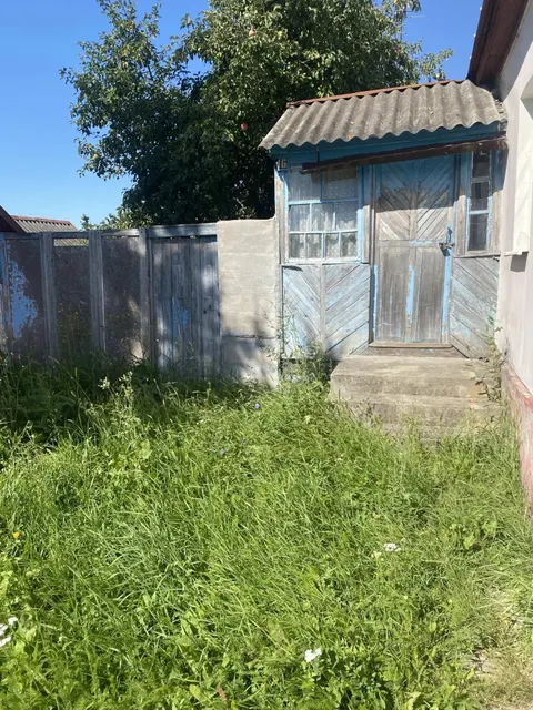 Здание (жилой дом), общей площадью: 29.6 кв. м., расположенное по адресу: Орловская обл., Ливенский р-н, с. Успенское, ул. Кузьмина, д. 16, кадастровый номер 57:22:0810101:500. Земельный участок, общей площадью: 6000 кв. м., расположенный по адресу: Орловская обл., Ливенский р-н, с. Успенское, ул. Кузьмина, д. 16, кадастровый номер 57:22:0810101:162