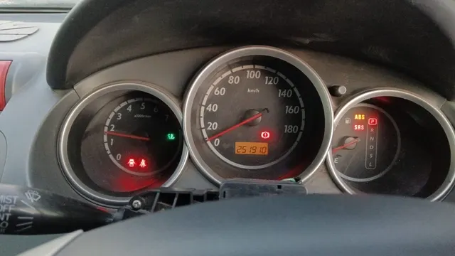 Автомобиль марки HONDA модель FIT 2005 г.в. номер кузова GD12191972 (автомобиль находится в залоге у ПАО "Совкомбанк")