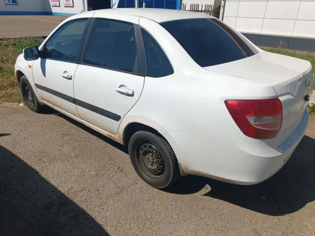 Легковой автомобиль марки: LADA, модели: 219020 LADA Granta, год выпуска: 2014 г., идентификационный номер (VIN): XTA219020E0246183