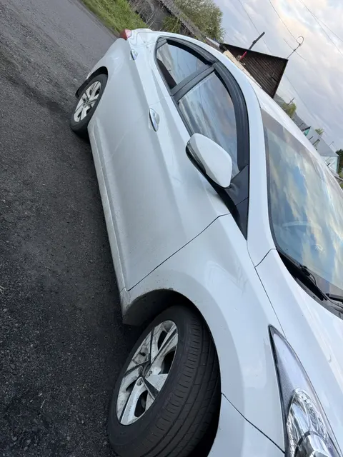 Автомобиль марки HYUNDAI модель АВАНТЕ 2011 г.в. VIN-номер KMHDG41DBBU040725. Предмет залога ПАО «Совкомбанк» (ИНН: 4401116480, адрес: 156000, г. Кострома, пр. Текстильщиков, д. 46)