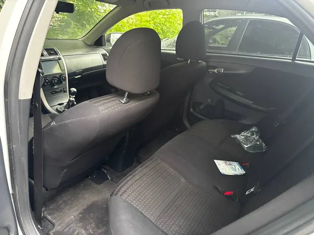 Автомобиль марки TOYOTA модель Corolla 2012 г.в. VIN-номер JTNBV58E00J178357