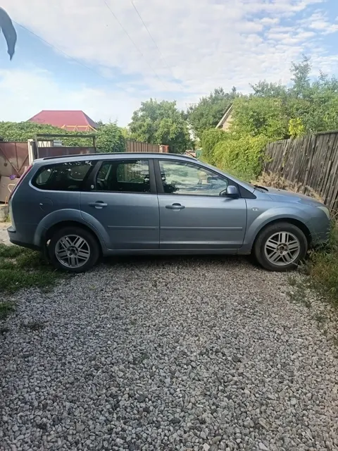 Автомобиль марки FORD модель Focus 2006 г.в. VIN-номер X9FWXXEEDW6B32877. В залоге у ПАО «Совкомбанк».